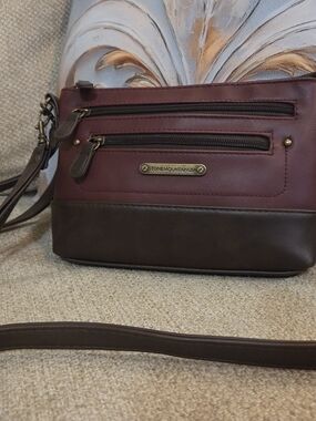 Stone Mountain Crossbody Bag – Two-Tone Leather (Burgundy & Brown)